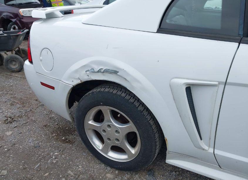 Photo 6 of 2003 Ford Mustang (VIN 1FAFP40453F320566)