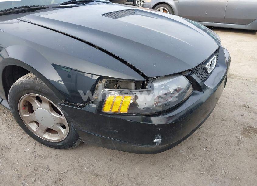 Photo 6 of 1999 Ford Mustang (VIN 1FAFP4045XF161313)