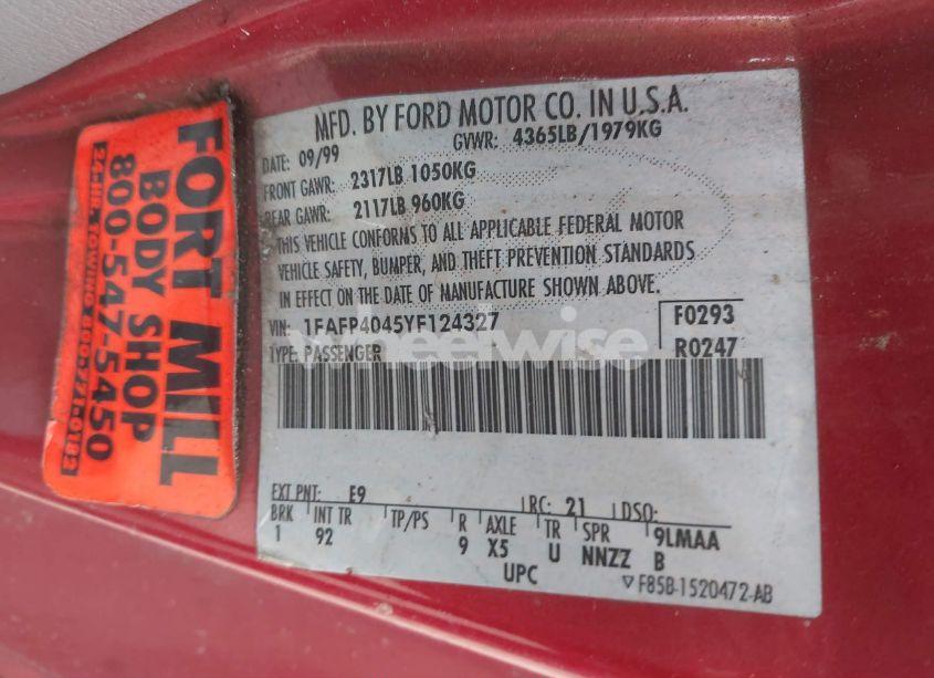 Photo 9 of 2000 Ford Mustang (VIN 1FAFP4045YF124327)