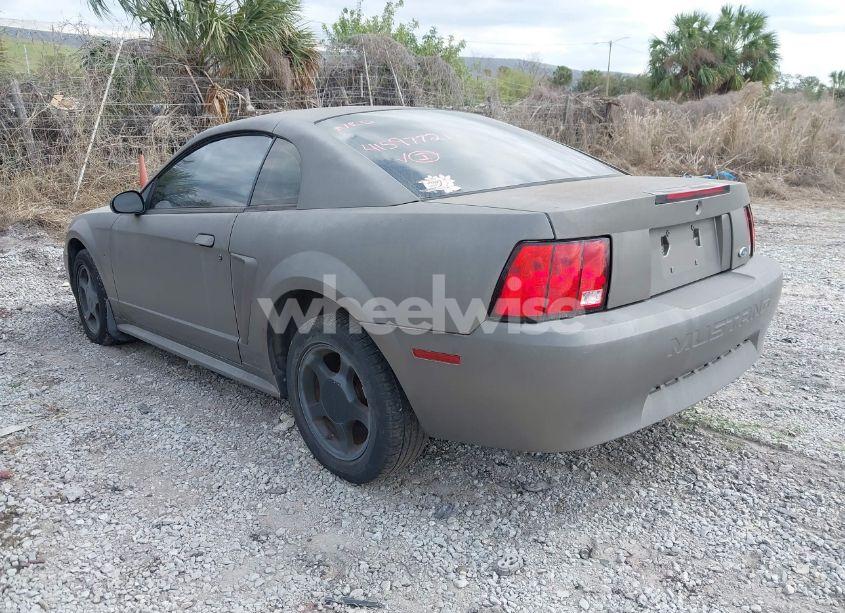 Photo 3 of 2001 Ford Mustang (VIN 1FAFP40461F182730)