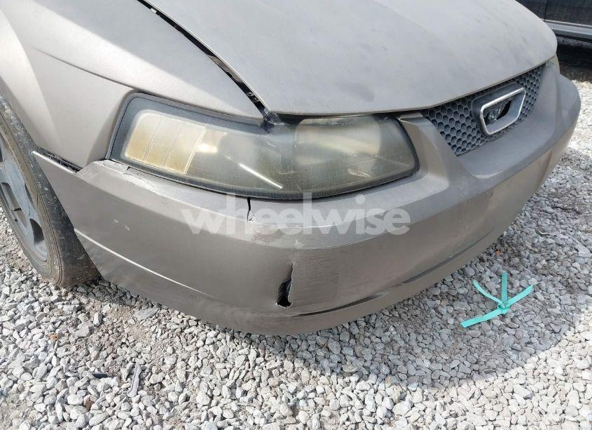 Photo 6 of 2001 Ford Mustang (VIN 1FAFP40461F182730)