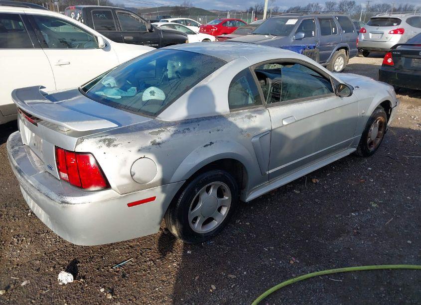 Photo 4 of 2001 Ford Mustang N/A (VIN 1FAFP40461F215807)