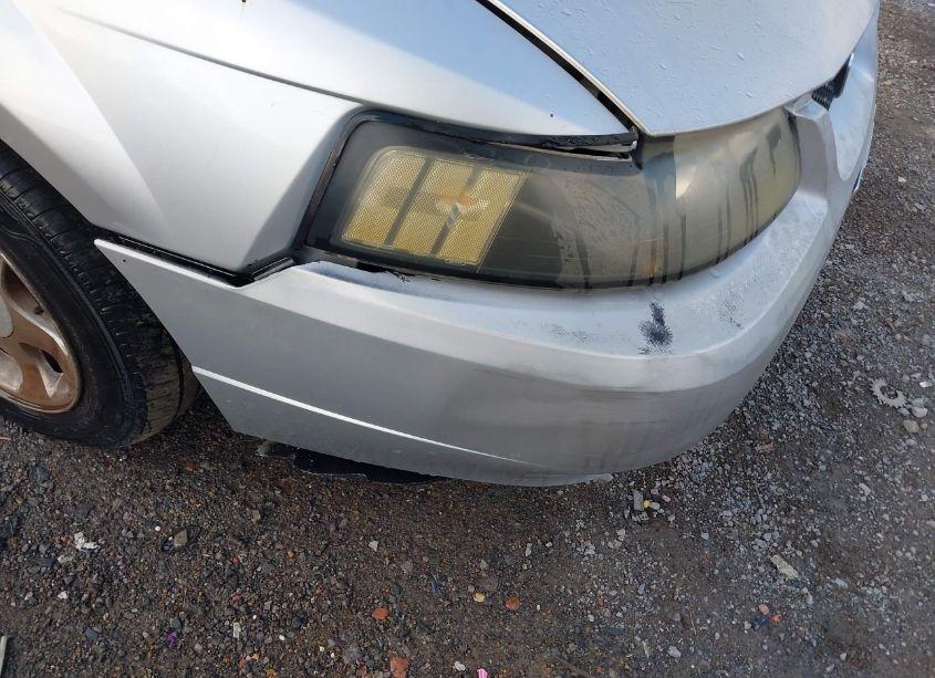 Photo 6 of 2001 Ford Mustang N/A (VIN 1FAFP40461F215807)