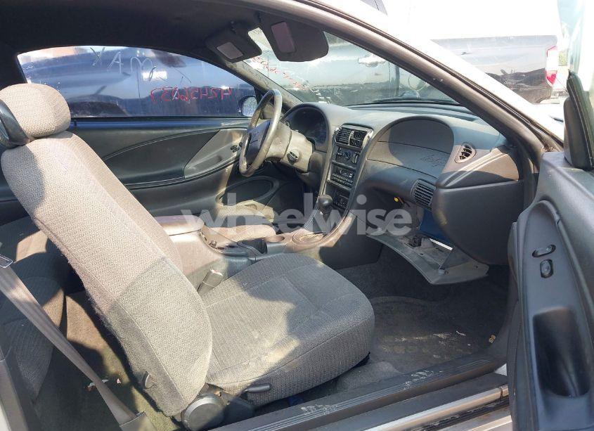 Photo 5 of 2000 Ford Mustang (VIN 1FAFP4046YF241835)