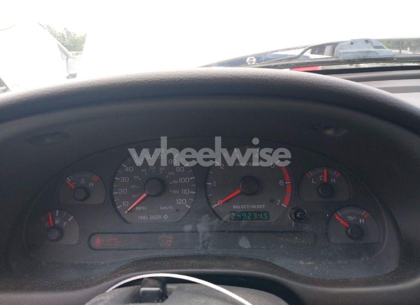 Photo 7 of 2000 Ford Mustang (VIN 1FAFP4046YF241835)