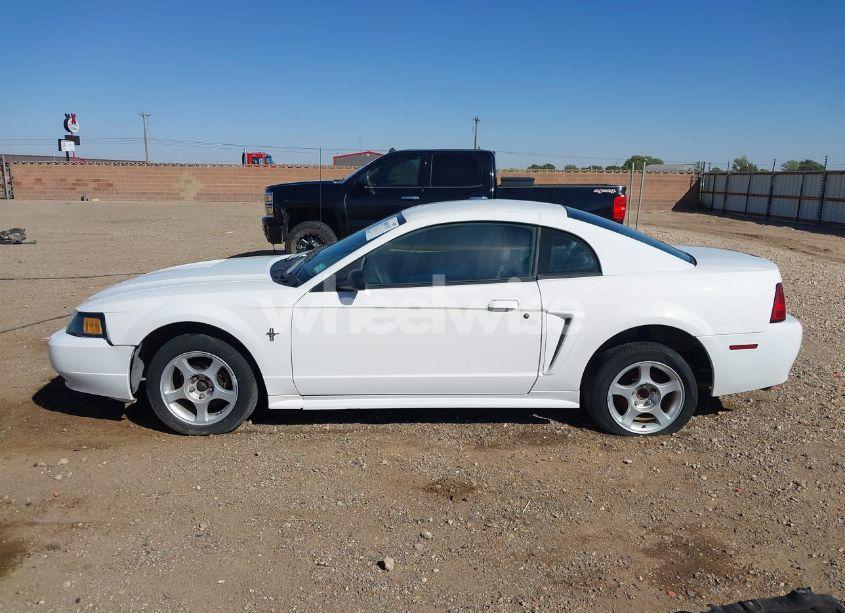 Photo 15 of 2001 Ford Mustang (VIN 1FAFP40471F137005)