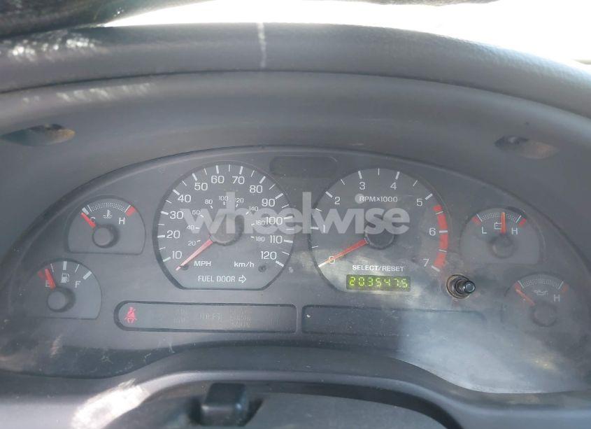 Photo 7 of 2001 Ford Mustang (VIN 1FAFP40471F137005)