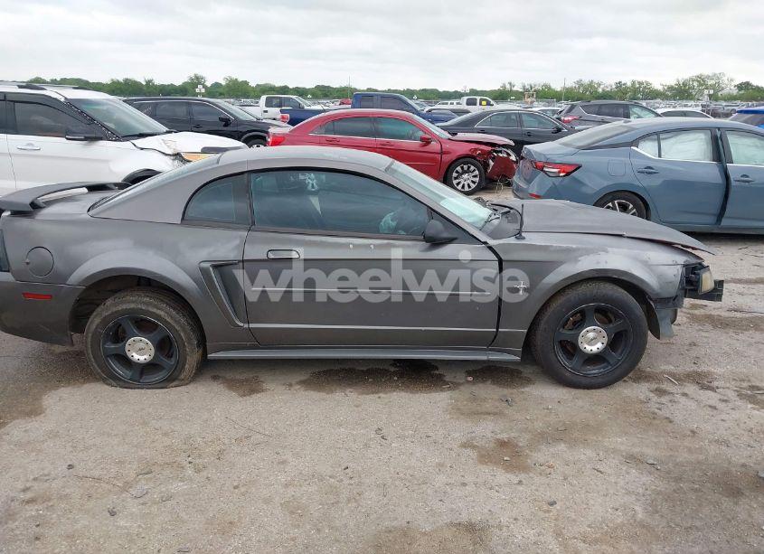 Photo 13 of 2003 Ford Mustang (VIN 1FAFP40473F383331)