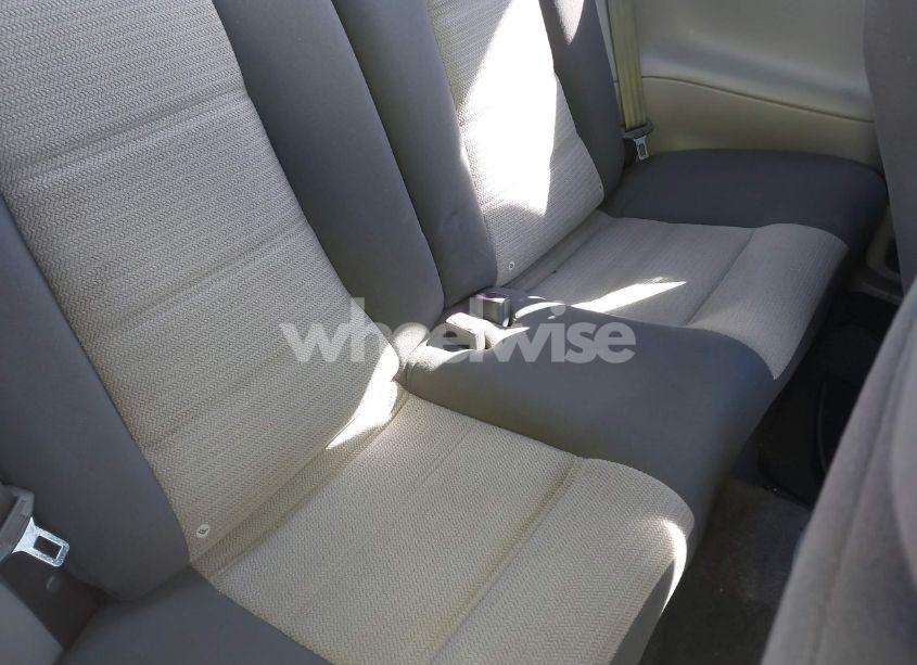 Photo 8 of 2004 Ford Mustang (VIN 1FAFP40474F123433)