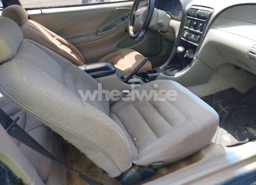 Photo 5 of 1998 Ford Mustang (VIN 1FAFP4047WF107896)