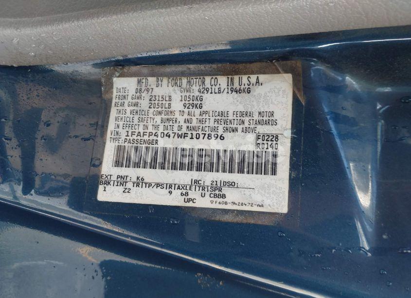 Photo 9 of 1998 Ford Mustang (VIN 1FAFP4047WF107896)