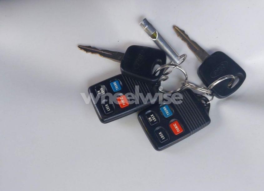 Photo 11 of 1998 Ford Mustang (VIN 1FAFP4047WF257717)