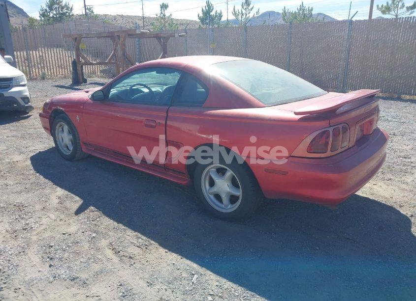 Photo 3 of 1998 Ford Mustang (VIN 1FAFP4047WF257717)