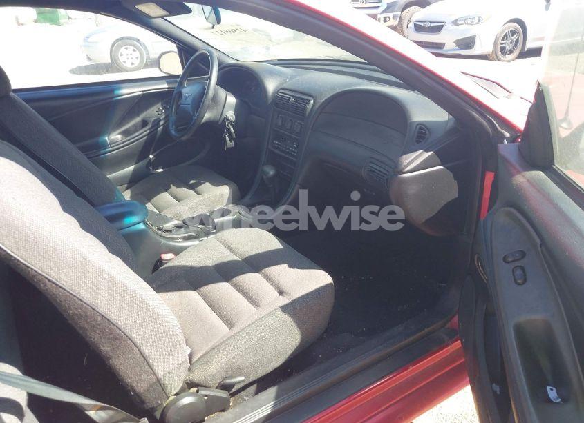 Photo 5 of 1998 Ford Mustang (VIN 1FAFP4047WF257717)