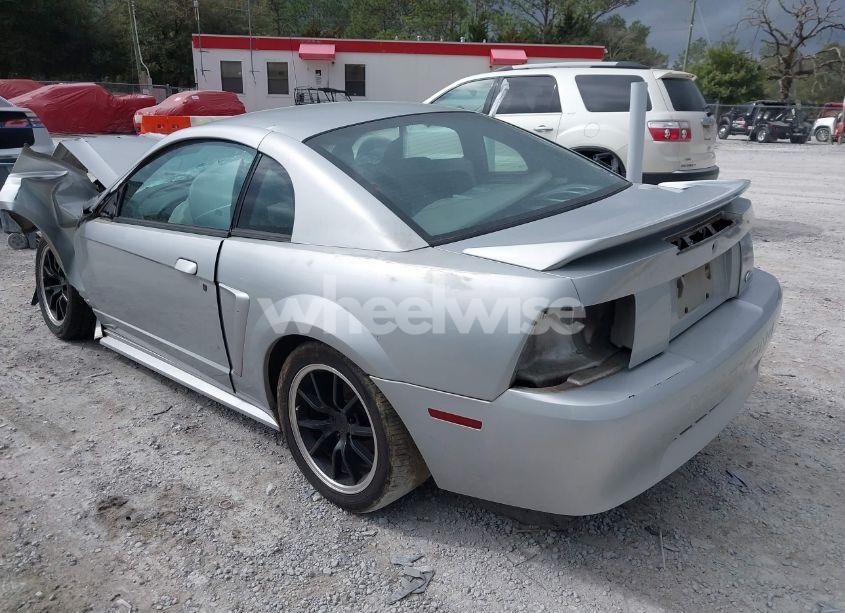 Photo 3 of 2000 Ford Mustang (VIN 1FAFP4047YF124653)