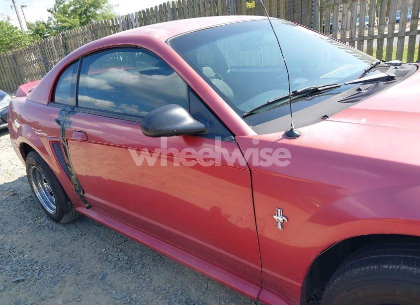 Photo 12 of 2000 Ford Mustang (VIN 1FAFP4047YF132848)