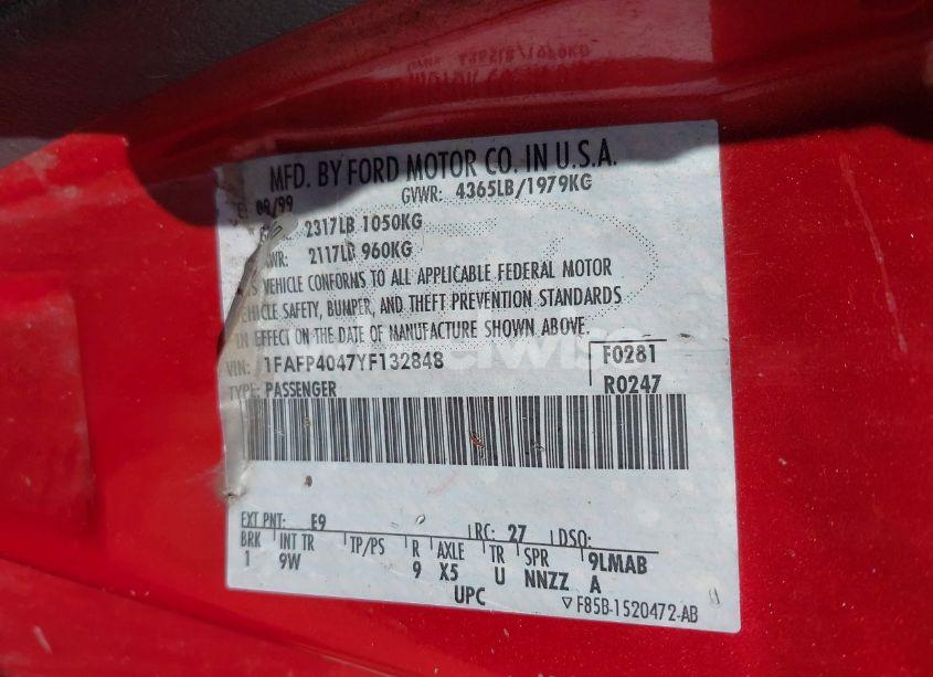 Photo 9 of 2000 Ford Mustang (VIN 1FAFP4047YF132848)