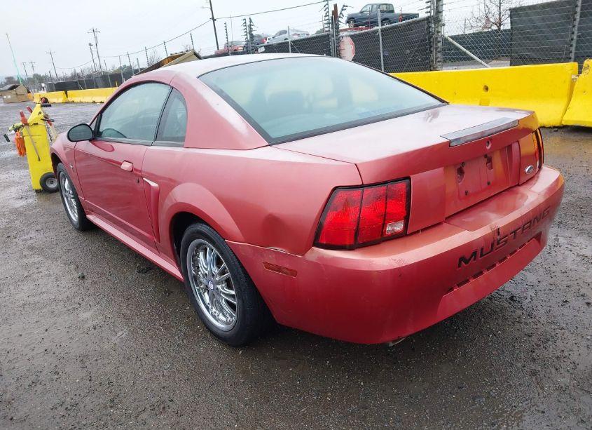 Photo 3 of 2000 Ford Mustang (VIN 1FAFP4047YF253458)
