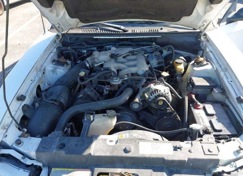 Photo 10 of 2001 Ford Mustang (VIN 1FAFP40481F126272)