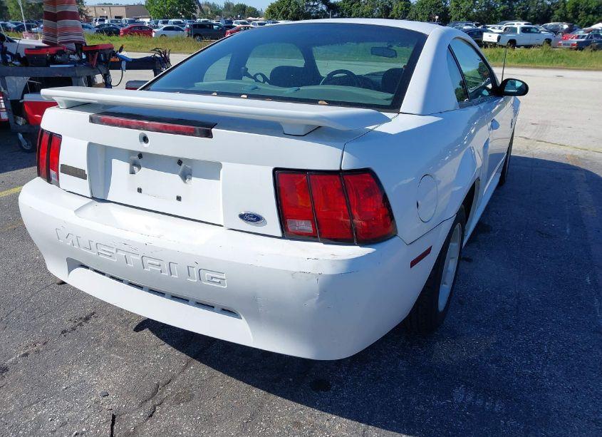 Photo 6 of 2001 Ford Mustang (VIN 1FAFP40481F126272)
