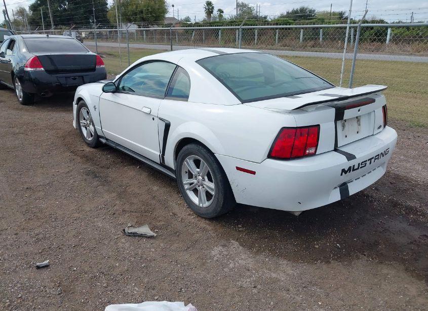Photo 3 of 2001 Ford Mustang N/A (VIN 1FAFP40481F157375)