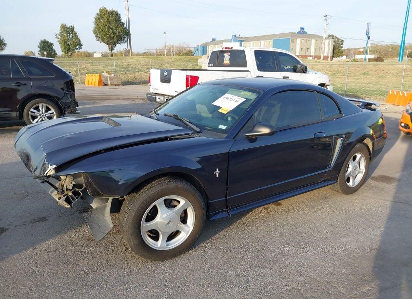 Photo 2 of 2001 Ford Mustang (VIN 1FAFP40481F198458)