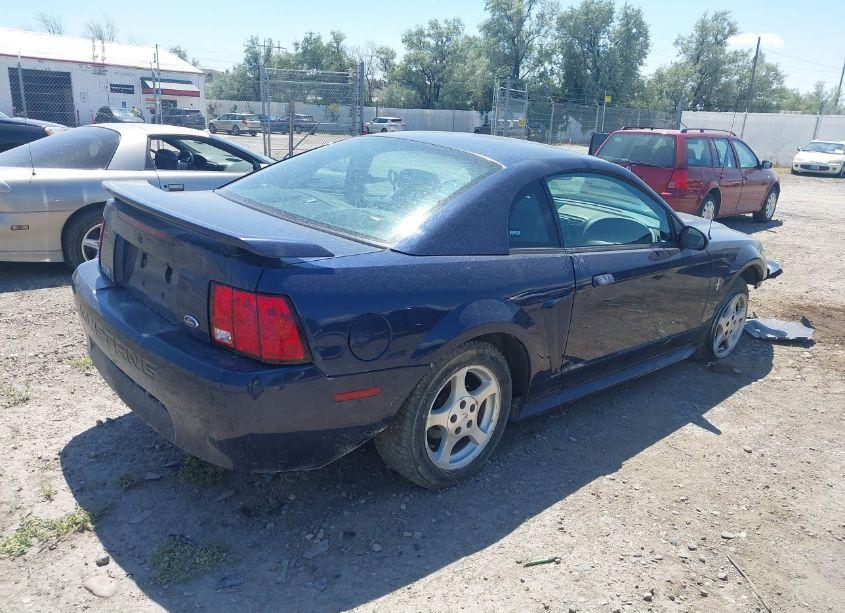 Photo 4 of 2002 Ford Mustang (VIN 1FAFP40482F132994)