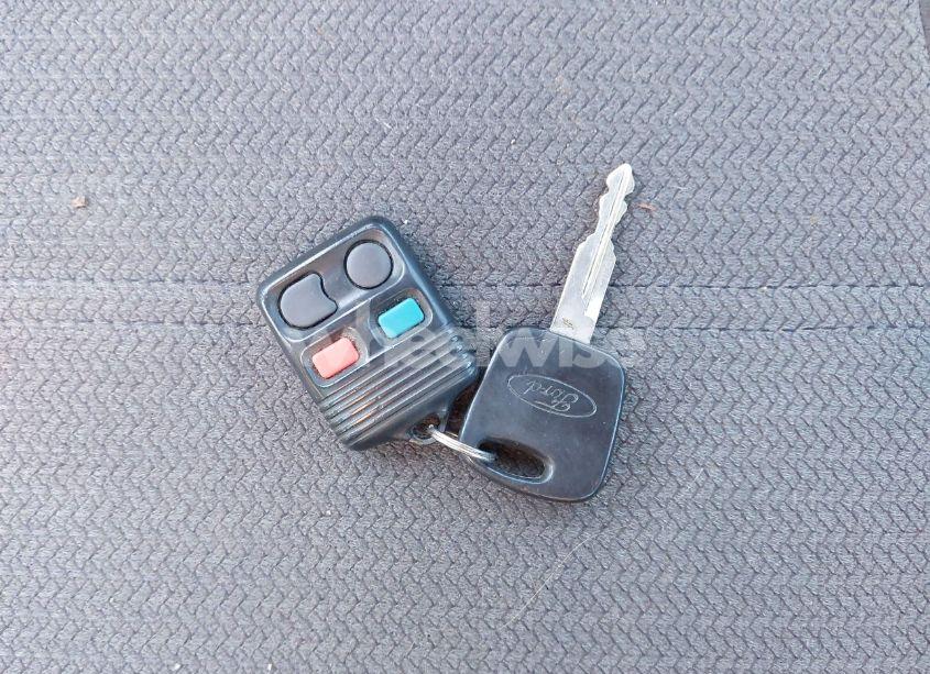 Photo 11 of 2002 Ford Mustang (VIN 1FAFP40482F211971)