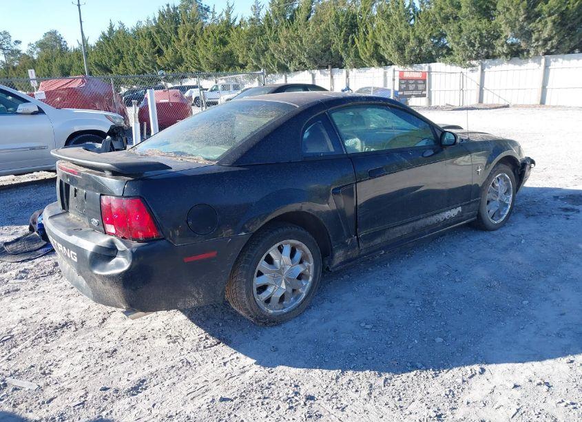 Photo 4 of 2003 Ford Mustang (VIN 1FAFP40483F322571)