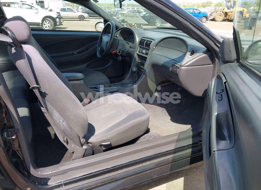 Photo 5 of 2003 Ford Mustang (VIN 1FAFP40483F330489)