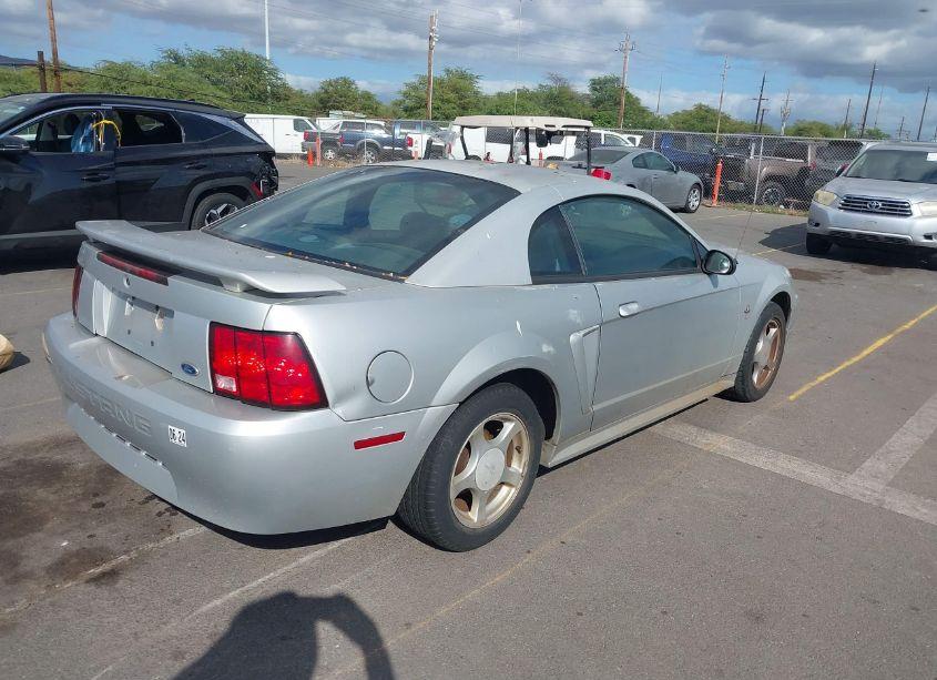 Photo 4 of 2003 Ford Mustang (VIN 1FAFP40483F381572)