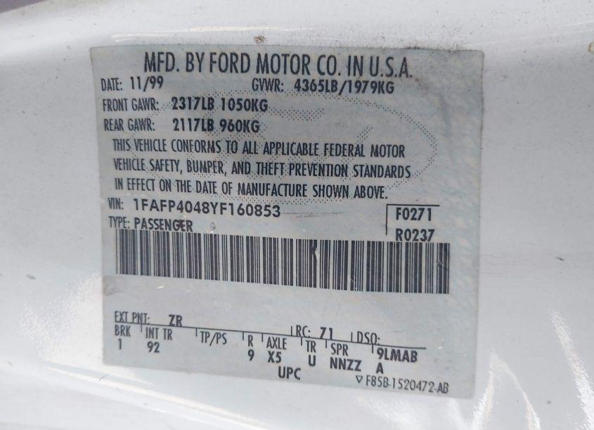 Photo 9 of 2000 Ford Mustang (VIN 1FAFP4048YF160853)