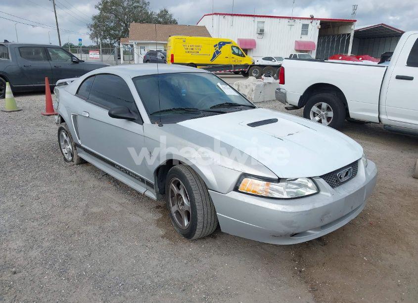 2002 Ford Mustang (VIN 1FAFP40492F154096) main photo