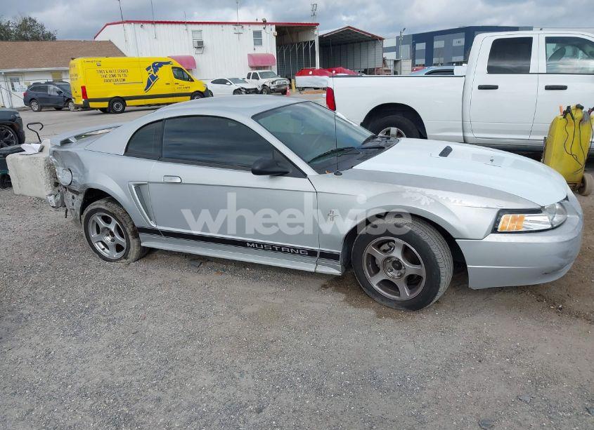 Photo 13 of 2002 Ford Mustang (VIN 1FAFP40492F154096)