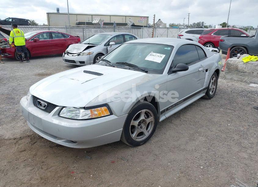 Photo 2 of 2002 Ford Mustang (VIN 1FAFP40492F154096)