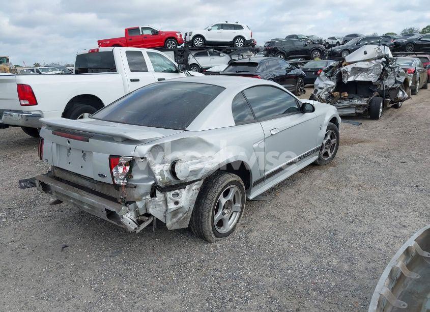 Photo 4 of 2002 Ford Mustang (VIN 1FAFP40492F154096)