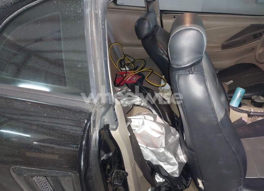 Photo 8 of 2004 Ford Mustang (VIN 1FAFP40494F126818)