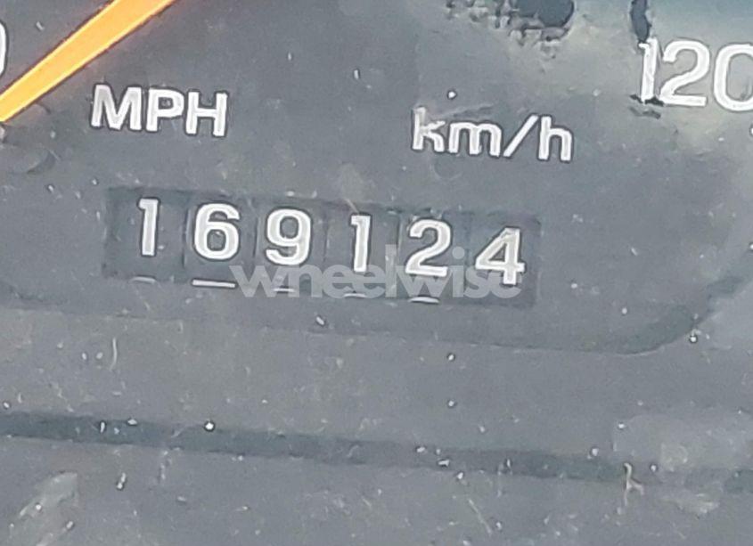 Photo 13 of 1998 Ford Mustang (VIN 1FAFP4049WF105101)