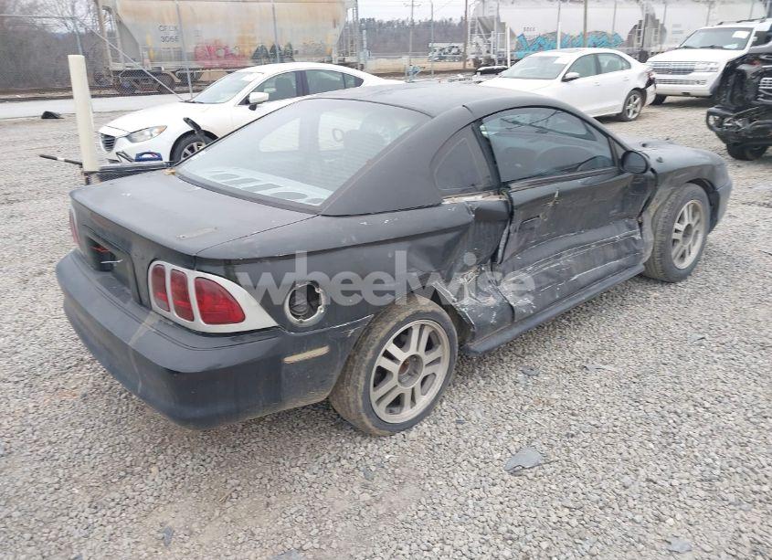 Photo 4 of 1998 Ford Mustang (VIN 1FAFP4049WF105101)