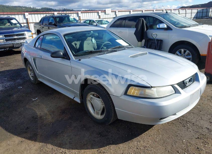1999 Ford Mustang (VIN 1FAFP4049XF132042) main photo