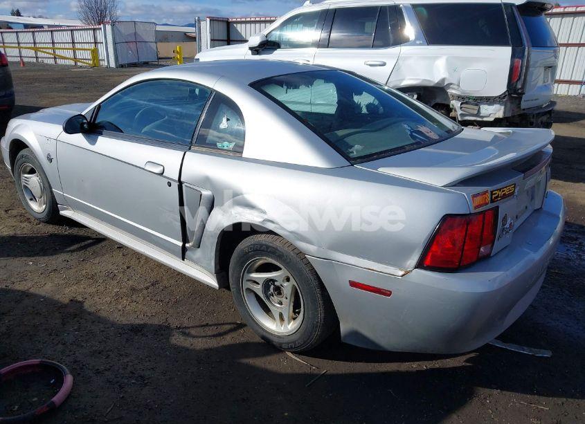 Photo 3 of 1999 Ford Mustang (VIN 1FAFP4049XF132042)
