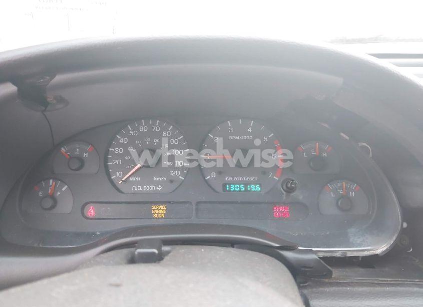 Photo 7 of 1999 Ford Mustang (VIN 1FAFP4049XF188448)