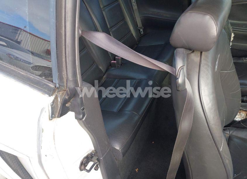 Photo 8 of 2000 Ford Mustang (VIN 1FAFP4049YF157850)