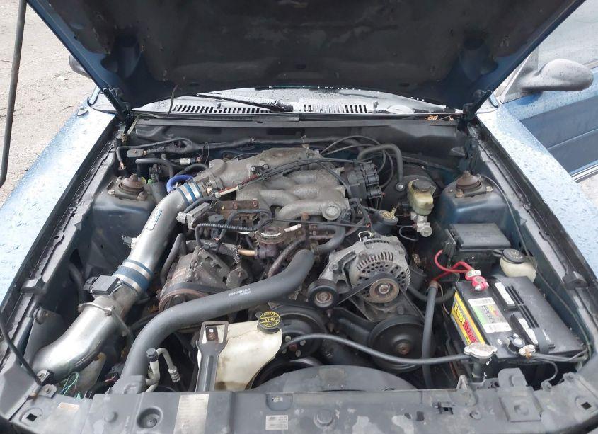 Photo 10 of 2000 Ford Mustang (VIN 1FAFP4049YF224592)