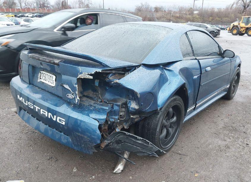 Photo 6 of 2000 Ford Mustang (VIN 1FAFP4049YF224592)
