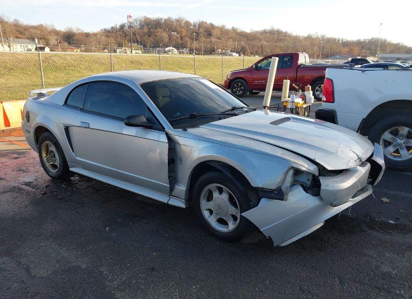 2001 Ford Mustang (VIN 1FAFP404X1F140500) main photo