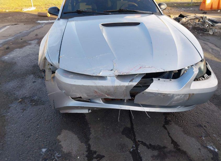 Photo 17 of 2001 Ford Mustang (VIN 1FAFP404X1F140500)