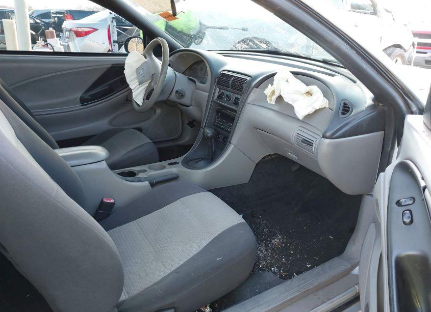 Photo 5 of 2001 Ford Mustang (VIN 1FAFP404X1F140500)