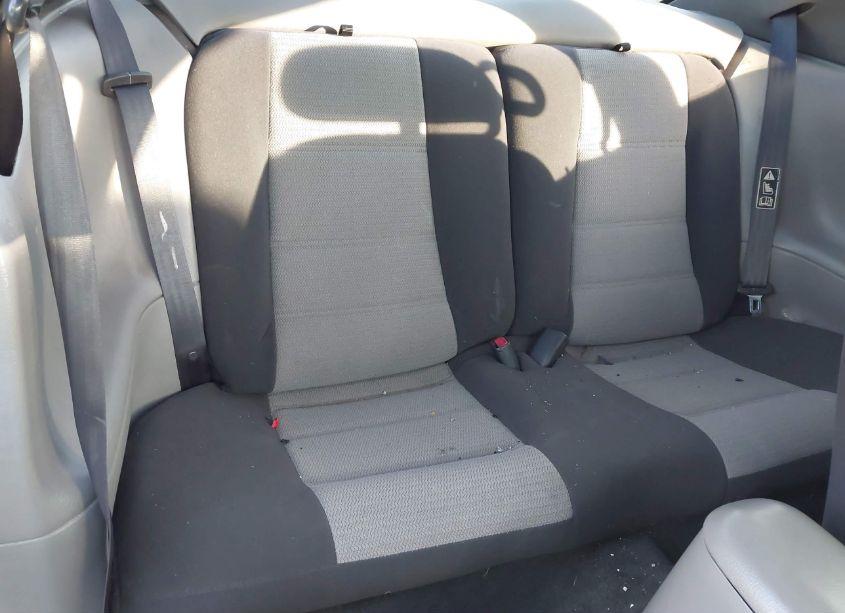 Photo 8 of 2001 Ford Mustang (VIN 1FAFP404X1F140500)