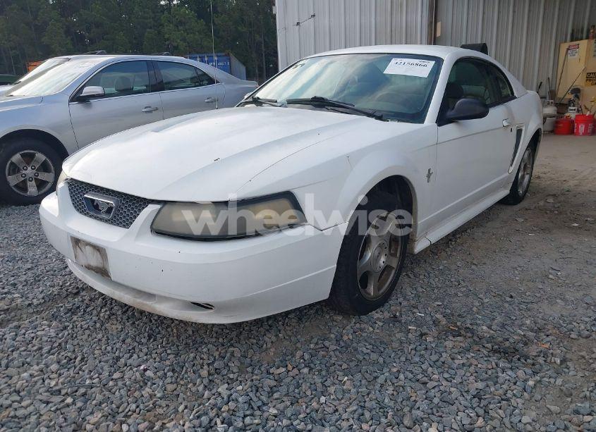 Photo 2 of 2003 Ford Mustang (VIN 1FAFP404X3F374199)